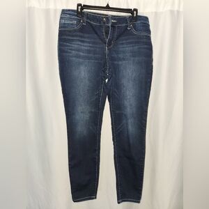 Maurices Dark Blue Skinny Jeans with Inseam of 29 Inches (Estimated Size 12-14)